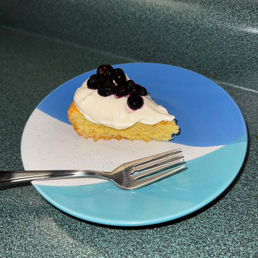 Fluffy Vanilla Sponge Cake 🍰